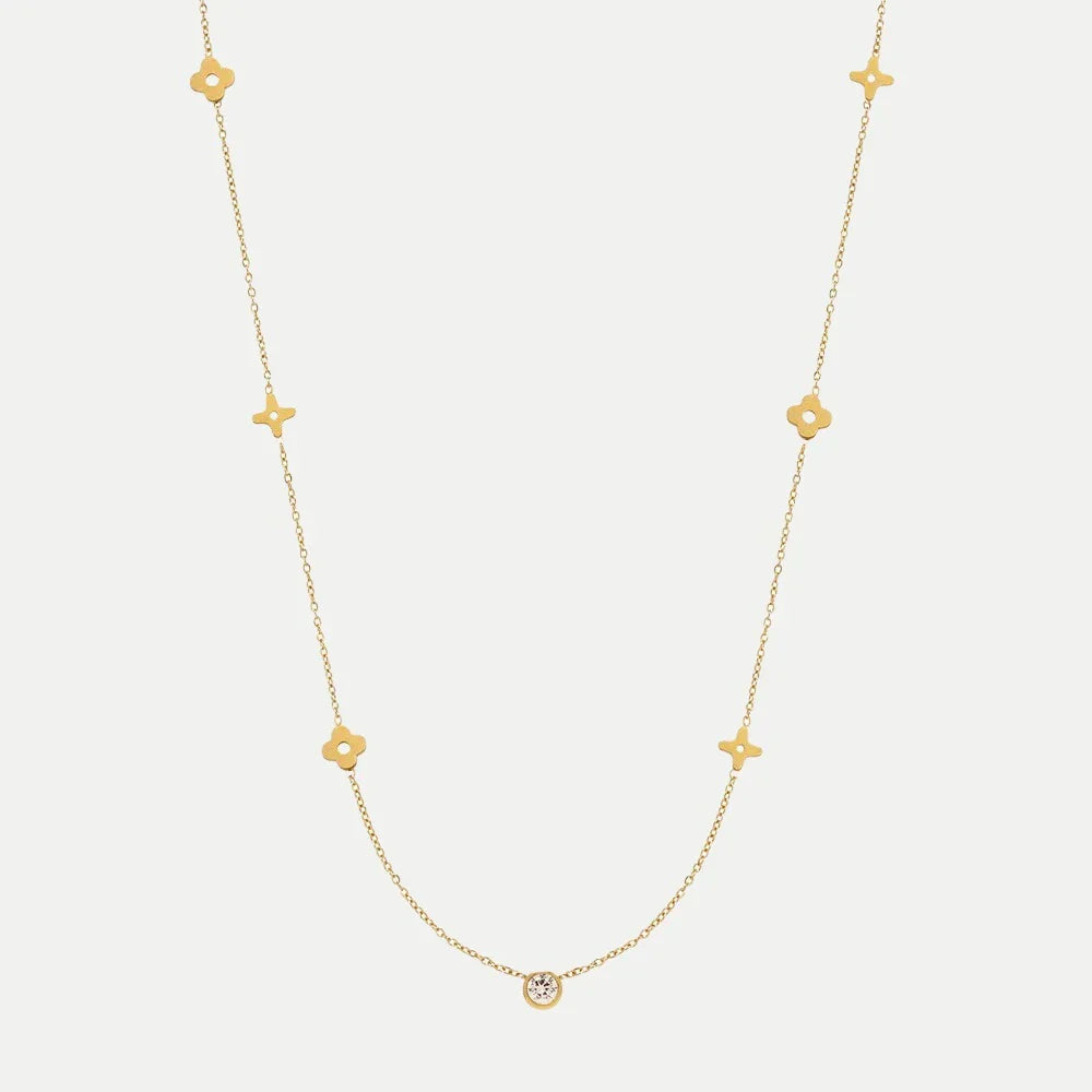 Carrie® Clover Chain