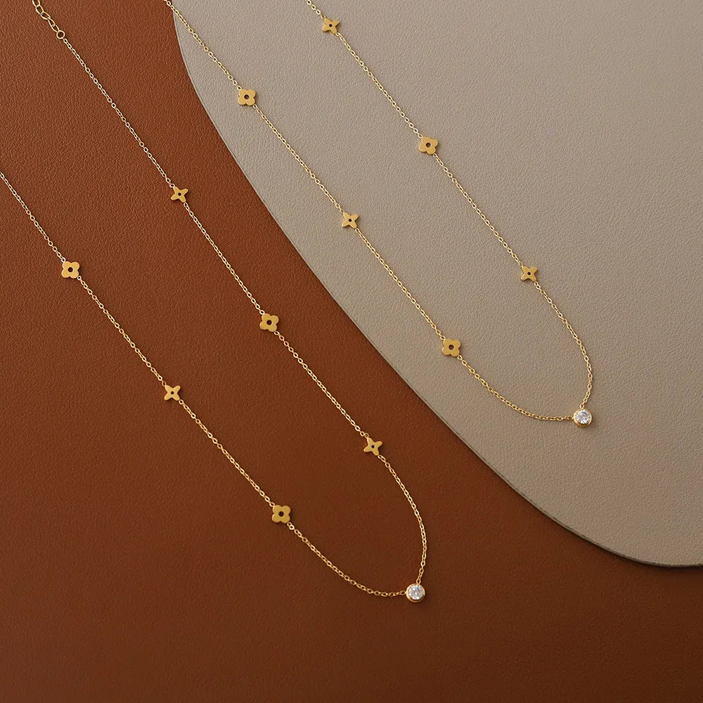 Carrie® Clover Chain