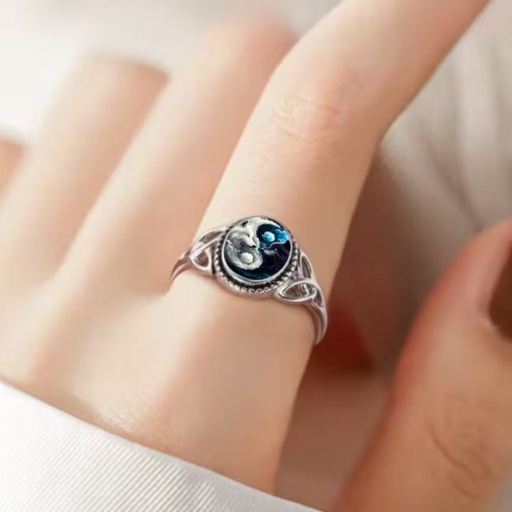 Wolf Seal Silver Ring